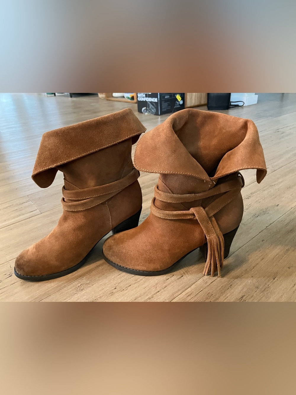 Boca suede ankle fold over heeled brown women’s boots. Size 7.5